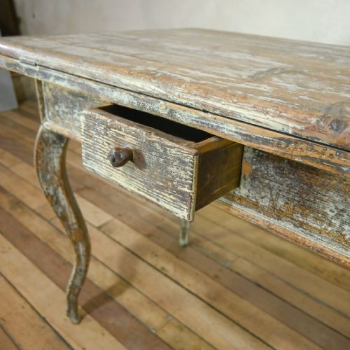 A 19TH CENTURY FRENCH PAINTED SWIVEL TOP FARMHOUSE KITCHEN TABLE - ADDITIONAL PHOTO 4
