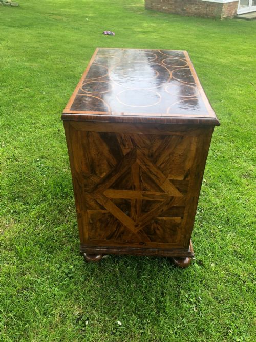 WILLIAM AND MARY PERIOD CIRCA 1680 OYSTER OLIVE AND INLAID CHESTOF OF DRAWERS - ADDITIONAL PHOTO 2