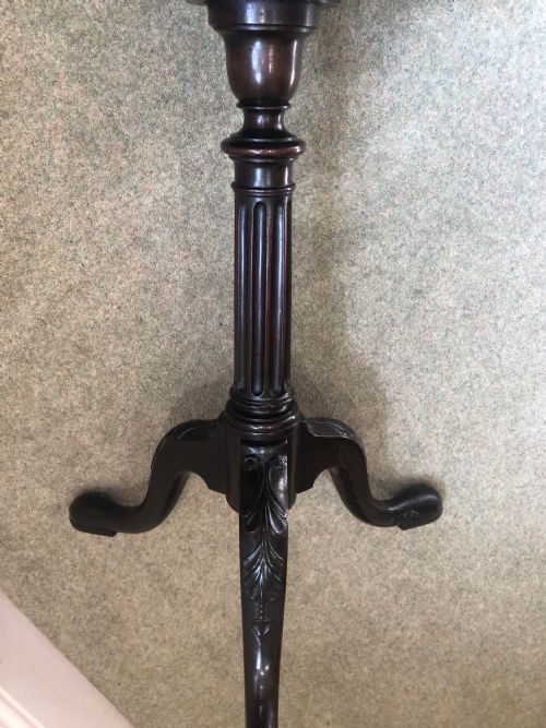 A FINE QUALITY GEORGIAN MAHOGANY CANDLESTAND - ADDITIONAL PHOTO 1