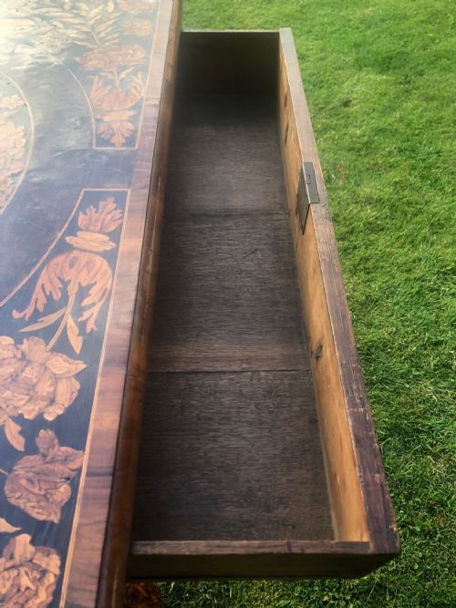 WILLIAM AND MARY MARQUETRY SIDE OR CENTRE TABLE CIRCA 1690 - ADDITIONAL PHOTO 4