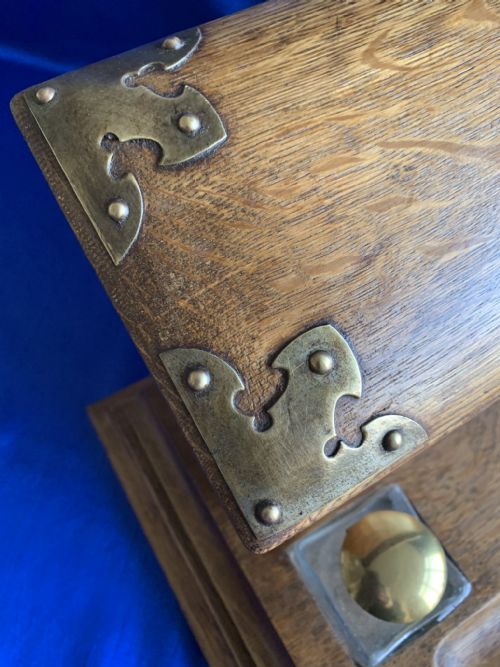 EDWARDIAN ARTS AND CRAFTS OAK DESKTOP INKSTAND - ADDITIONAL PHOTO 1
