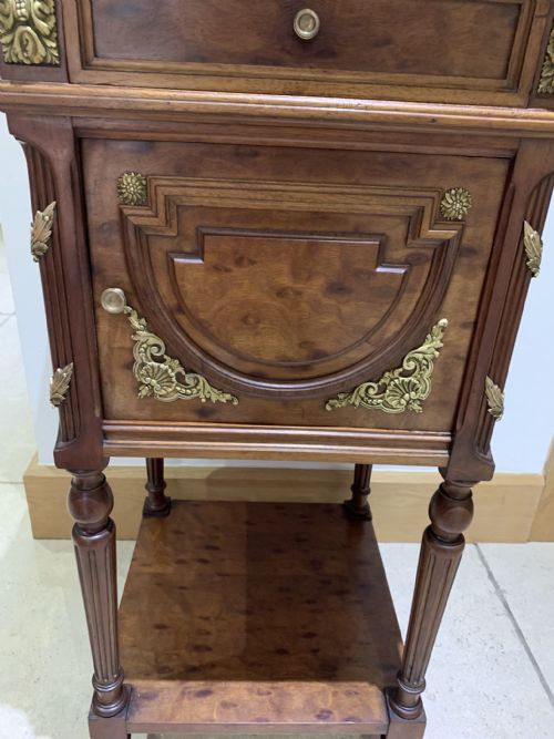 FRENCH EMPIRE STYLE PLUM PUDDING MAHOGANY BEDSIDE CABINET - ADDITIONAL PHOTO 6
