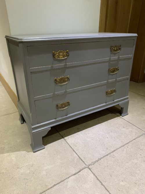 victorian shabby chic three drawer bedroom chest - CATEGORY: ANTIQUE CHEST OF DRAWERS - DATED VICTORIAN