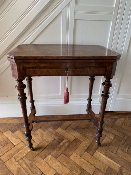 VICTORIAN WALNUT GAMES CARD TABLE - ADDITIONAL PHOTO 8