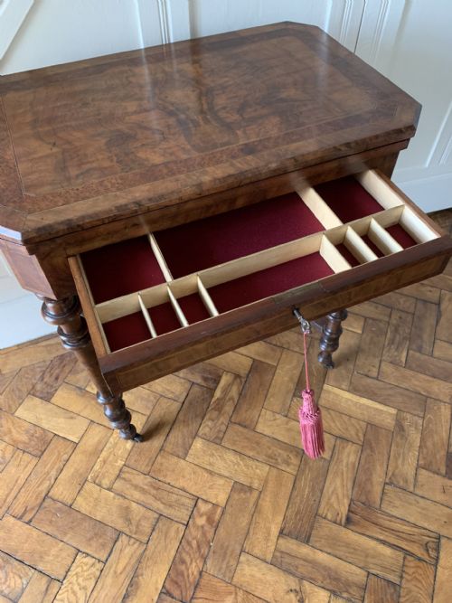 VICTORIAN WALNUT GAMES CARD TABLE - ADDITIONAL PHOTO 10
