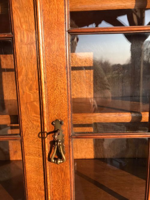 VICTORIAN OAK GLAZED BOOKCASE - ADDITIONAL PHOTO 1