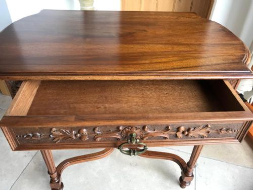 ANTIQUE FRENCH WALNUT OCCASIONAL TABLE - ADDITIONAL PHOTO 3