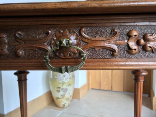 ANTIQUE FRENCH WALNUT OCCASIONAL TABLE - ADDITIONAL PHOTO 4