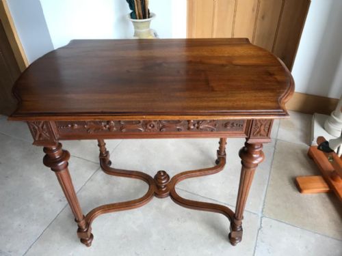 ANTIQUE FRENCH WALNUT OCCASIONAL TABLE - ADDITIONAL PHOTO 6