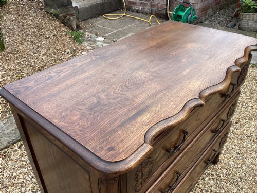 ANTIQUE FRENCH OAK CHEST OF DRAWERS - ADDITIONAL PHOTO 4