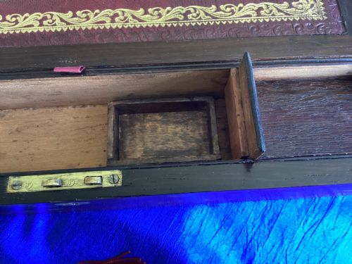 VICTORIAN ROSEWOOD AND MOTHER OF PEARL WRITING SLOPE - ADDITIONAL PHOTO 7