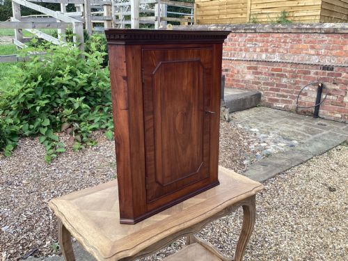 GEORGIAN OAK AND MAHOGANY CORNER CUPBOARD - ADDITIONAL PHOTO 1