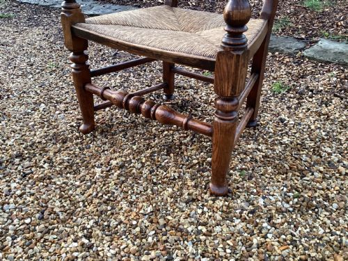 18TH CENTURY RUSH SEATED OAK ARMCHAIR - ADDITIONAL PHOTO 3