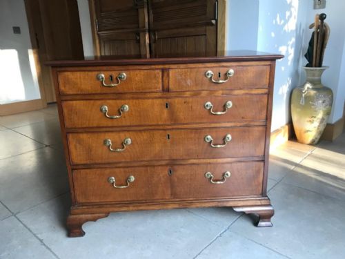 georgian walnut chest of drawers - CATEGORY: ANTIQUE CHEST OF DRAWERS - DATED GEORGIAN
