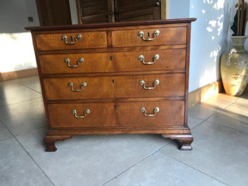 GEORGIAN WALNUT CHEST OF DRAWERS - ADDITIONAL PHOTO 8