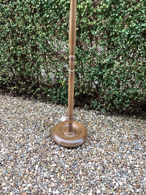 ANTIQUE STANDARD LAMP - ADDITIONAL PHOTO 3