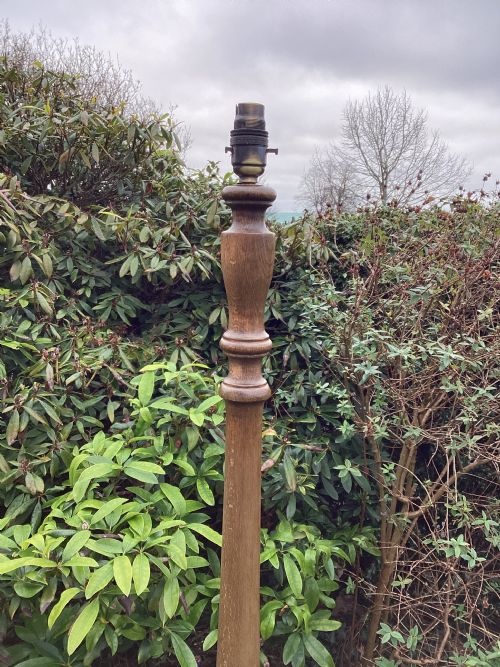 ANTIQUE STANDARD LAMP - ADDITIONAL PHOTO 9