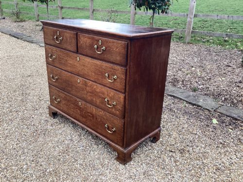 ANTIQUE GEORGIAN OAK CHEST OF DRAWERS - ADDITIONAL PHOTO 1