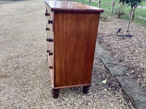 VICTORIAN MAHOGANY CHEST OF DRAWERS - ADDITIONAL PHOTO 10