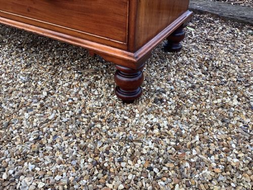 VICTORIAN MAHOGANY CHEST OF DRAWERS - ADDITIONAL PHOTO 11
