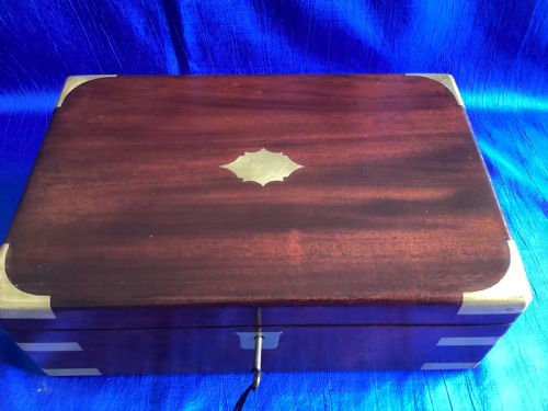 VICTORIAN MAHOGANY CAMPAIGN BRASS BOUND WRITING SLOPE - ADDITIONAL PHOTO 4