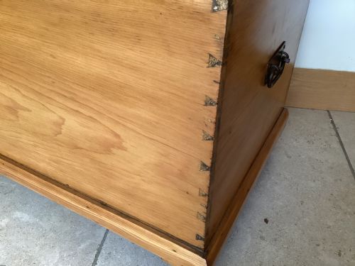 VICTORIAN PINE STORAGE BOX - ADDITIONAL PHOTO 8