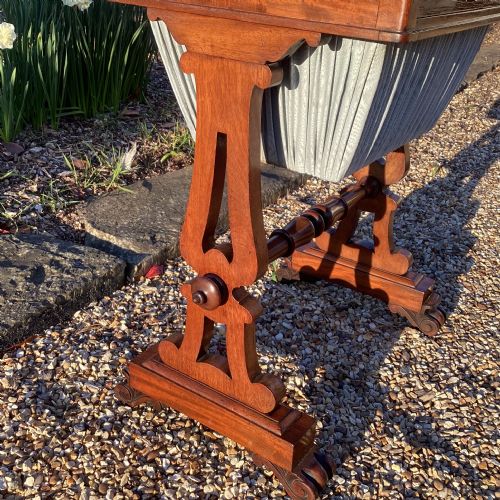 A VICTORIAN MAHOGANY SEWING WORK TABLE - ADDITIONAL PHOTO 6