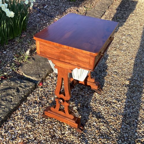 A VICTORIAN MAHOGANY SEWING WORK TABLE - ADDITIONAL PHOTO 9