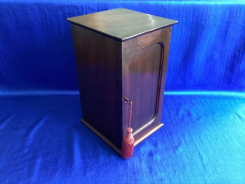 ANTIQUE MAHOGANY TABLE TOP CABINET - ADDITIONAL PHOTO 8