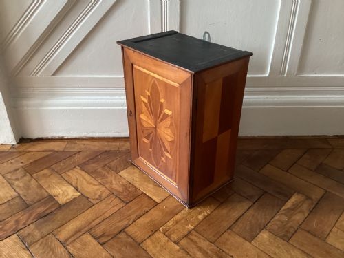 ANTIQUE FRENCH MARQUETRY SMALL HANGING CUPBOARD - ADDITIONAL PHOTO 10