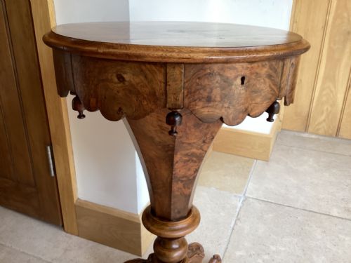 VICTORIAN BURR WALNUT SEWING TABLEWORK BOX - ADDITIONAL PHOTO 4