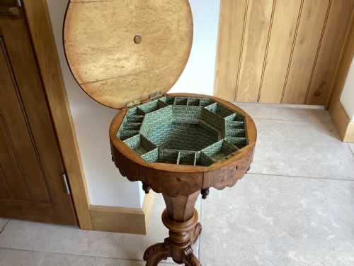 VICTORIAN BURR WALNUT SEWING TABLEWORK BOX - ADDITIONAL PHOTO 5