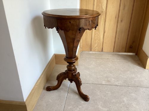 VICTORIAN BURR WALNUT SEWING TABLEWORK BOX - ADDITIONAL PHOTO 9