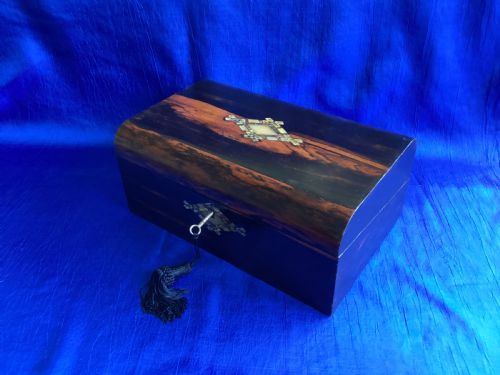 VICTORIAN COROMANDEL DOMED WRITING SLOPE - ADDITIONAL PHOTO 5
