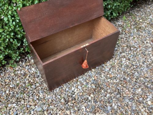 ANTIQUE VICTORIAN MAHOGANY BIBLE BOX - ADDITIONAL PHOTO 8