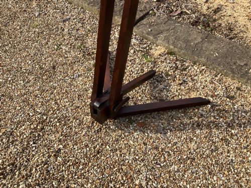 ANTIQUE VICTORIAN MAHOGANY STUDIO ARTISTS EASEL - ADDITIONAL PHOTO 2