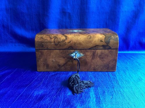 victorian burr walnut jewellery box - CATEGORY: ANTIQUE BOXES - DATED VICTORIAN