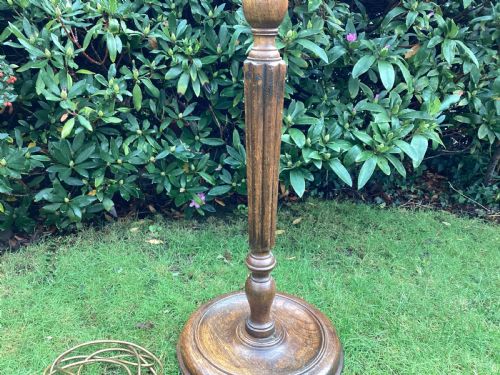 EDWARDIAN OAK STANDARD LAMP - ADDITIONAL PHOTO 3