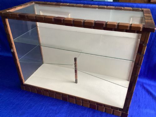 ANTIQUE ART DECO GLASS DISPLAY CASE - ADDITIONAL PHOTO 3