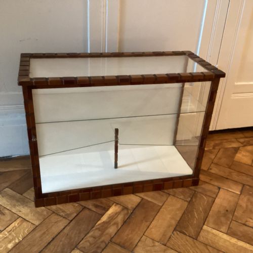 ANTIQUE ART DECO GLASS DISPLAY CASE - ADDITIONAL PHOTO 6