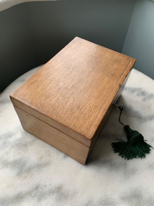 EDWARDIAN OAK JEWELLERY KEEPSAKE BOX - ADDITIONAL PHOTO 3