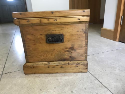 VICTORIAN PINE TOOL CHEST BOX - ADDITIONAL PHOTO 2