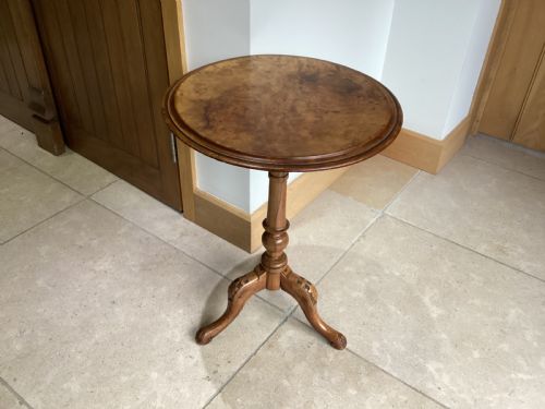 VICTORIAN WALNUT WINE TABLE - ADDITIONAL PHOTO 1