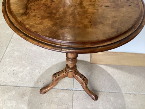 VICTORIAN WALNUT WINE TABLE - ADDITIONAL PHOTO 6
