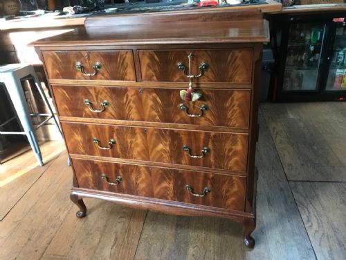 ANTIQUE MAHOGANY CHEST OF DRAWERS - ADDITIONAL PHOTO 1