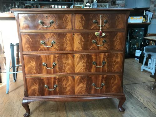 ANTIQUE MAHOGANY CHEST OF DRAWERS - ADDITIONAL PHOTO 3