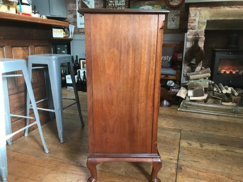 ANTIQUE MAHOGANY CHEST OF DRAWERS - ADDITIONAL PHOTO 5