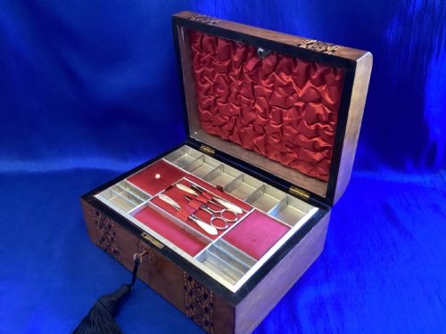 VICTORIAN WALNUT AND PARQUETRY DOMED SEWING BOX - ADDITIONAL PHOTO 12