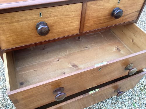 VICTORIAN WALNUT CHEST OF DRAWERS - ADDITIONAL PHOTO 8