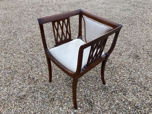 EDWARDIAN MAHOGANY PARLOUR SUITE - ADDITIONAL PHOTO 4